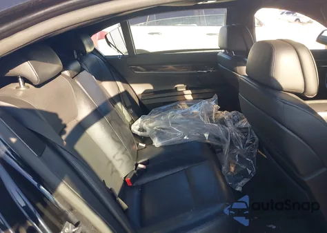 2011 BMW 750Li z USA, uszkodzony, nr VIN WBAKB8C58BCY64494